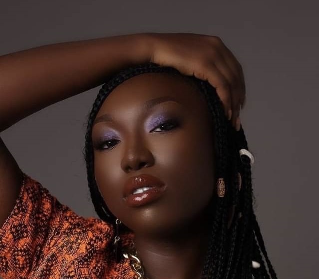S3nti releases her debut single and video ‘Toxic Love’