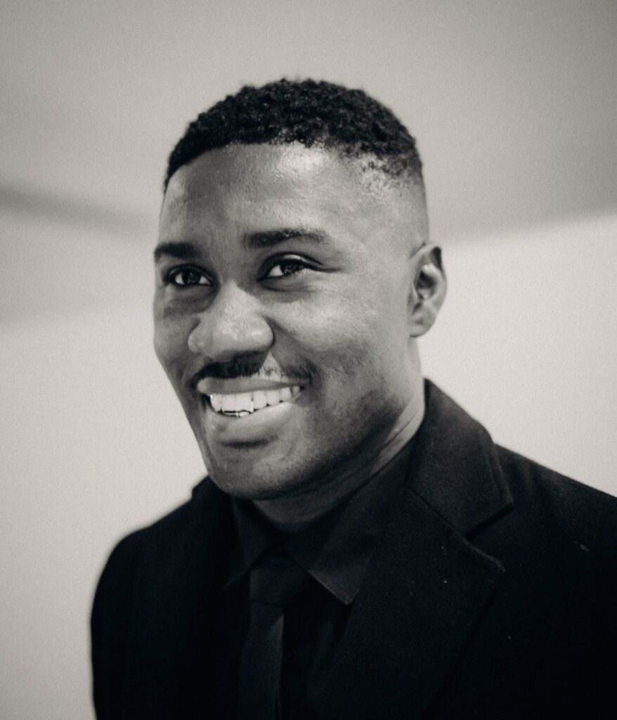 RCee DELIVERS A THRILLER WITH NEW ‘MONEY MAKES THE WORLD GO ROUND’ MUSIC VIDEO
